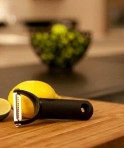 OXO Good Grips Julienne Schäler -Bialetti-shop 1054751 Julienne Peeler 4 neu l