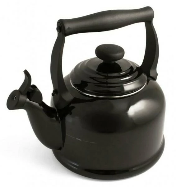 Le Creuset Wasserkessel Tradition Schwarz 1 Le Creuset Wasserkessel Tradition Schwarz