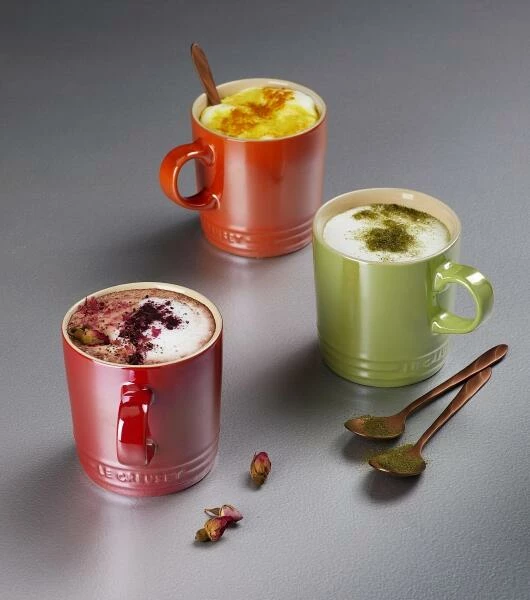 Le Creuset Becher 0,35 Liter In Kirschrot Metallic 2 Le Creuset Becher 0,35 Liter In Kirschrot Metallic – Bild 2